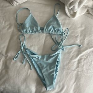 L space blue bikini